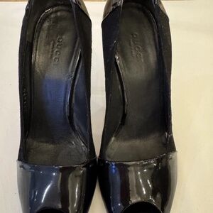 Gucci Black Suede & Patent Peep Toe Pumps size 7